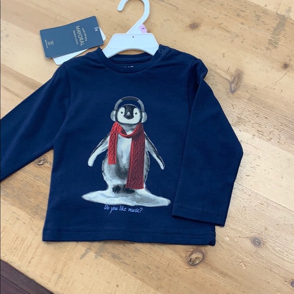 Baby boys penguin T-shirt- winter cute! - Picture 1 of 6